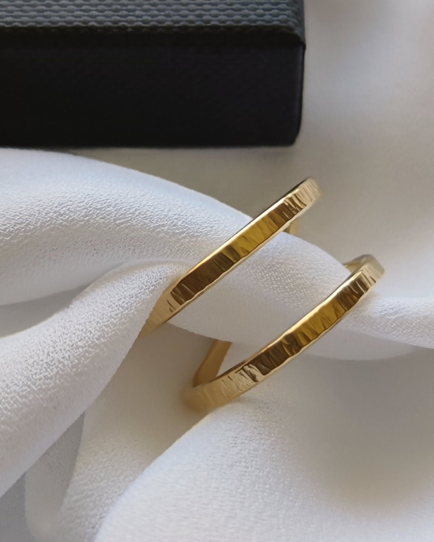 simple everyday gold wrap ring with hammered texture