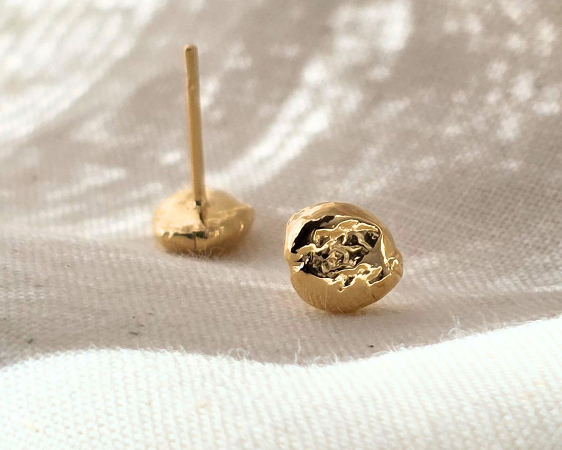 gold-mini-molten-studs-for-a-last-minute-gift
