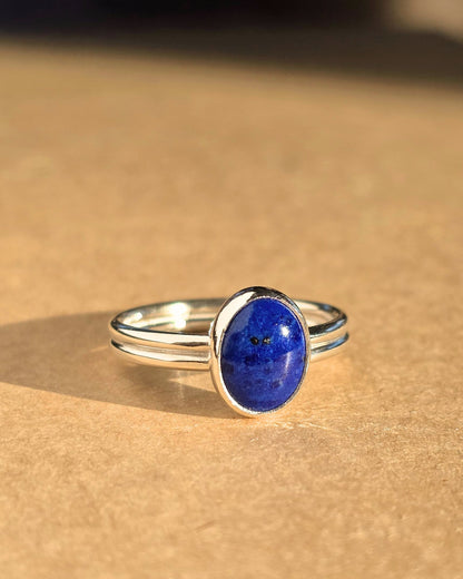 lapis lazuli deep blue gemstone ring